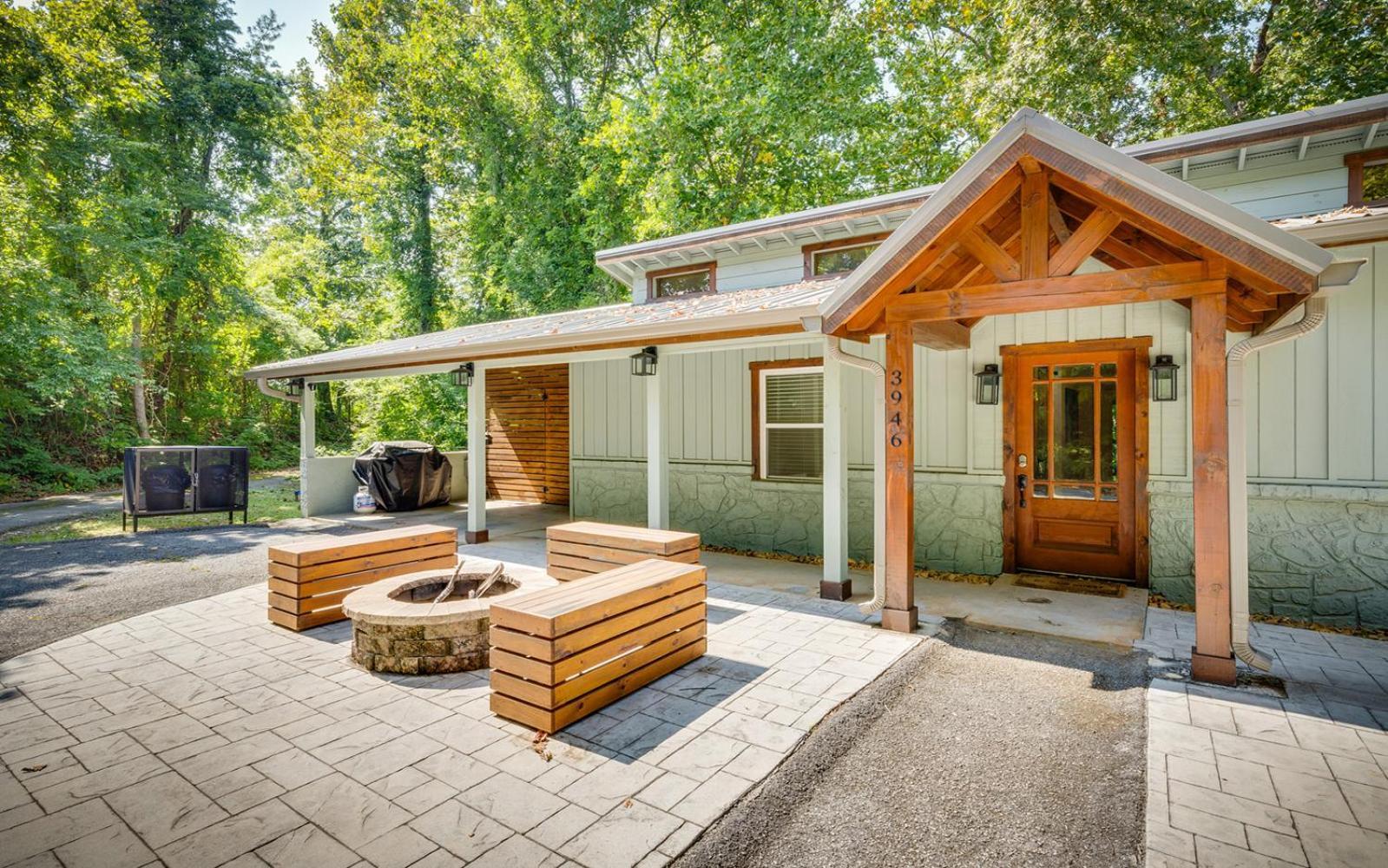 Dollys Getaway Villa Сивиървил Екстериор снимка